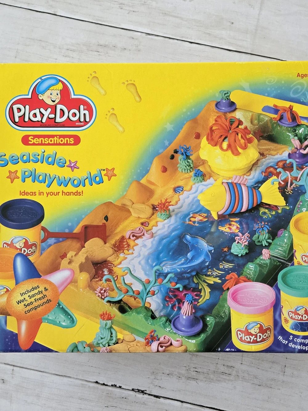 Vintage Play-Doh Seaside Playworld 1998